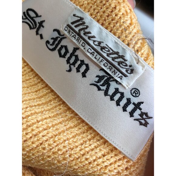 1970s. Vintage ST. JOHN KNITS. Musettes Ontario, California. Slinky Orange Knit - Picture 10 of 10